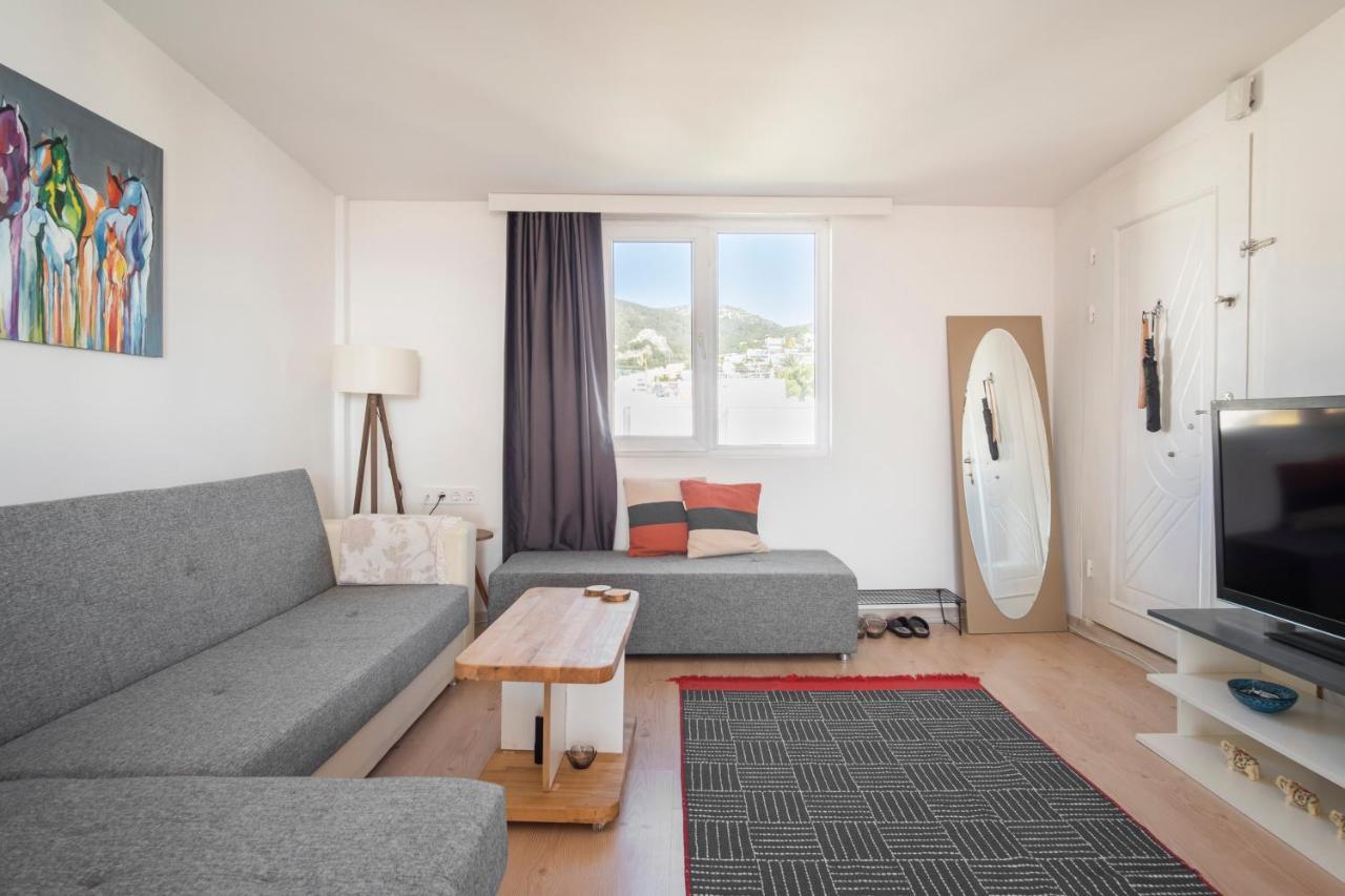 Central, Cozy, 15 Min Walk To The Beach, Fast Wi-Fi, Free Parking, 4Ppl Bodrum ภายนอก รูปภาพ