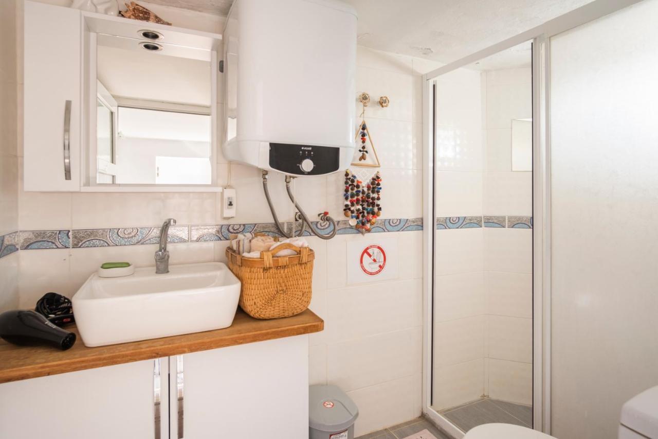Central, Cozy, 15 Min Walk To The Beach, Fast Wi-Fi, Free Parking, 4Ppl Bodrum ภายนอก รูปภาพ