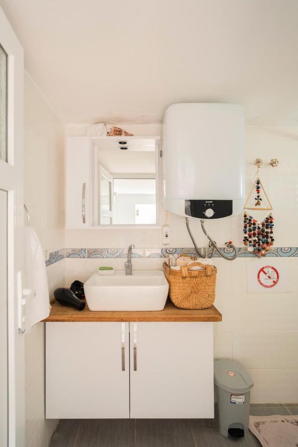 Central, Cozy, 15 Min Walk To The Beach, Fast Wi-Fi, Free Parking, 4Ppl Bodrum ภายนอก รูปภาพ