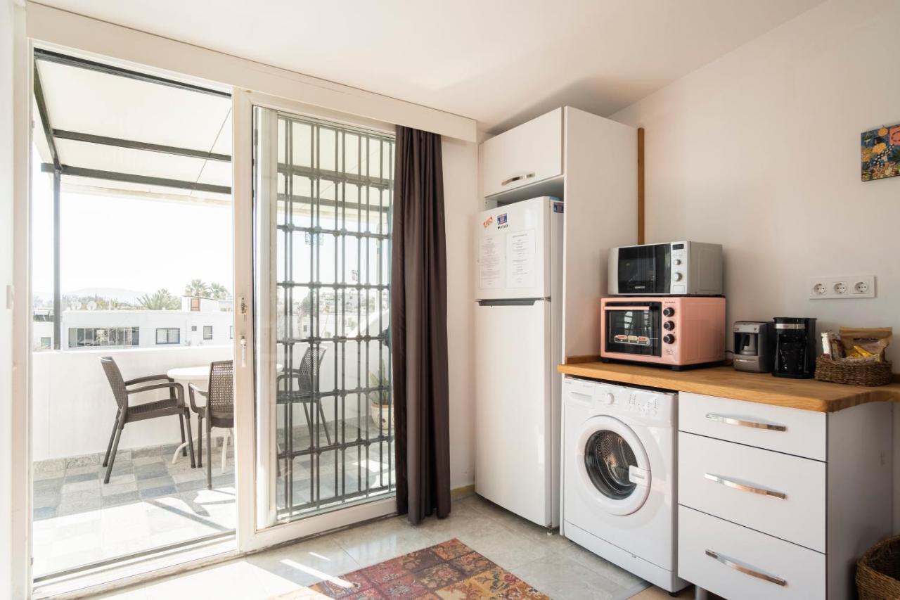 Central, Cozy, 15 Min Walk To The Beach, Fast Wi-Fi, Free Parking, 4Ppl Bodrum ภายนอก รูปภาพ