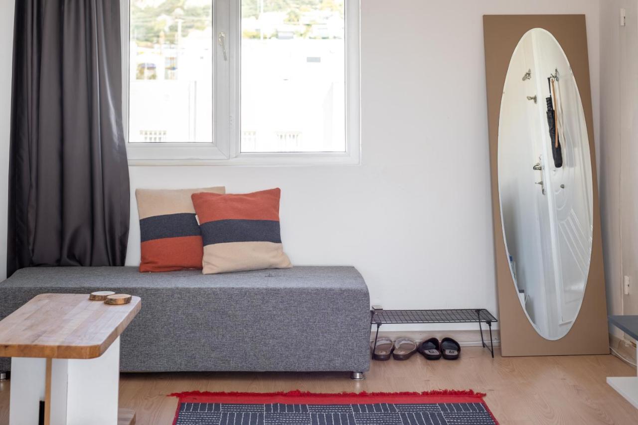 Central, Cozy, 15 Min Walk To The Beach, Fast Wi-Fi, Free Parking, 4Ppl Bodrum ภายนอก รูปภาพ